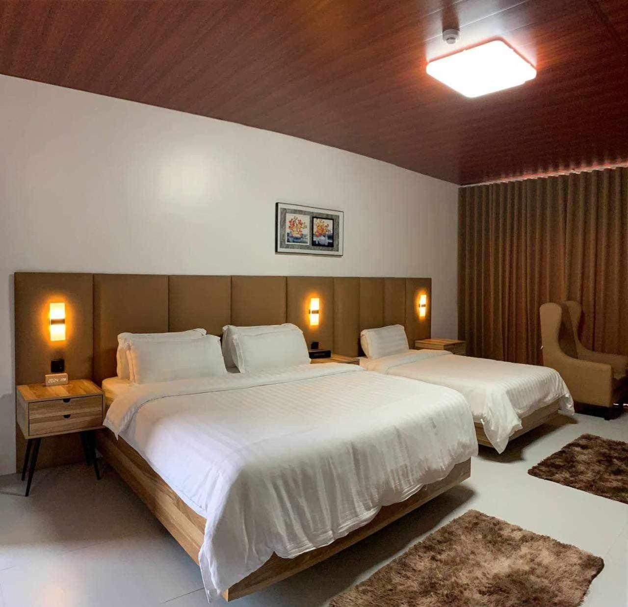 Q Beach Resort Cabangan Phòng bức ảnh