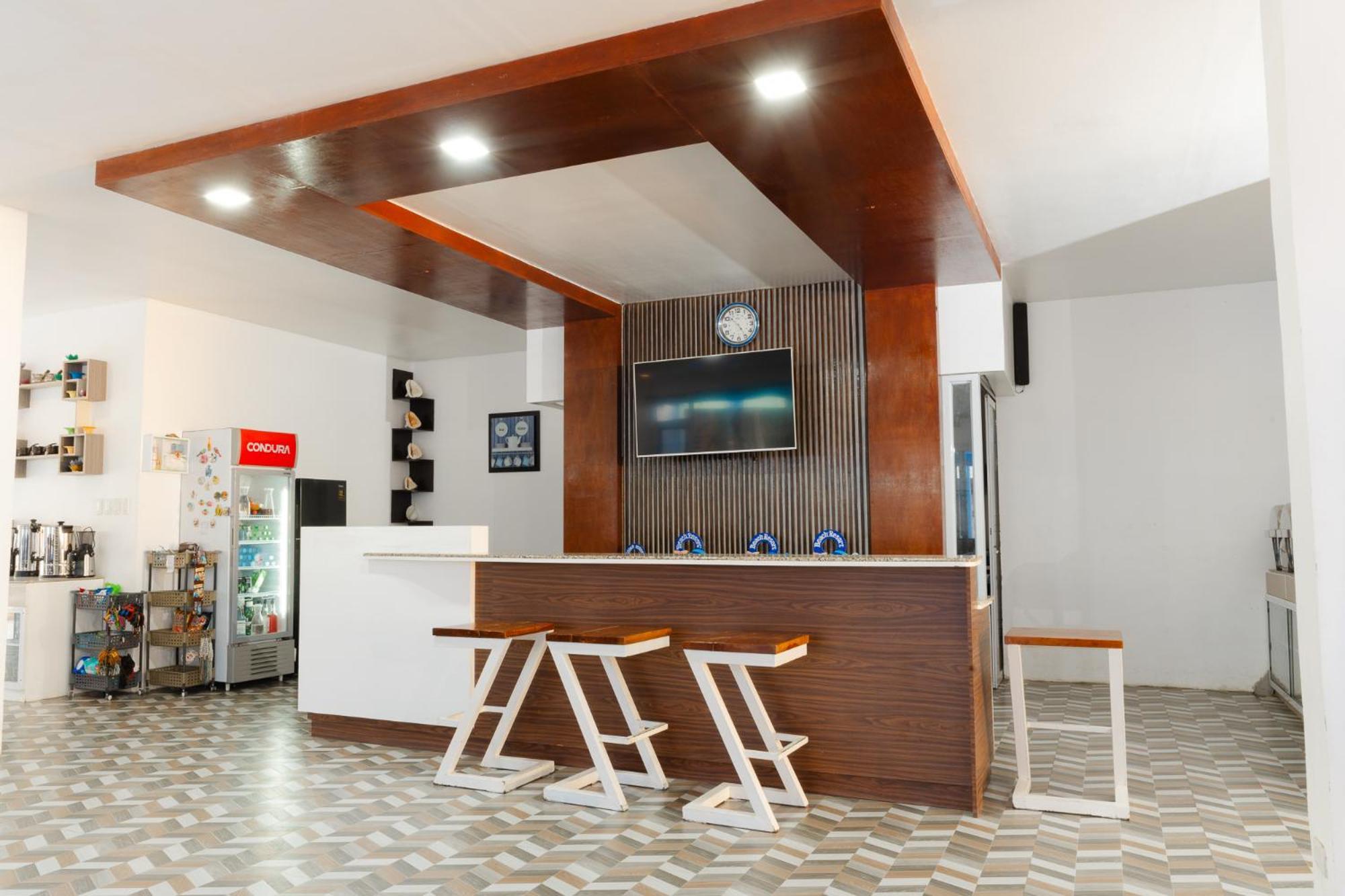 Q Beach Resort Cabangan Ngoại thất bức ảnh