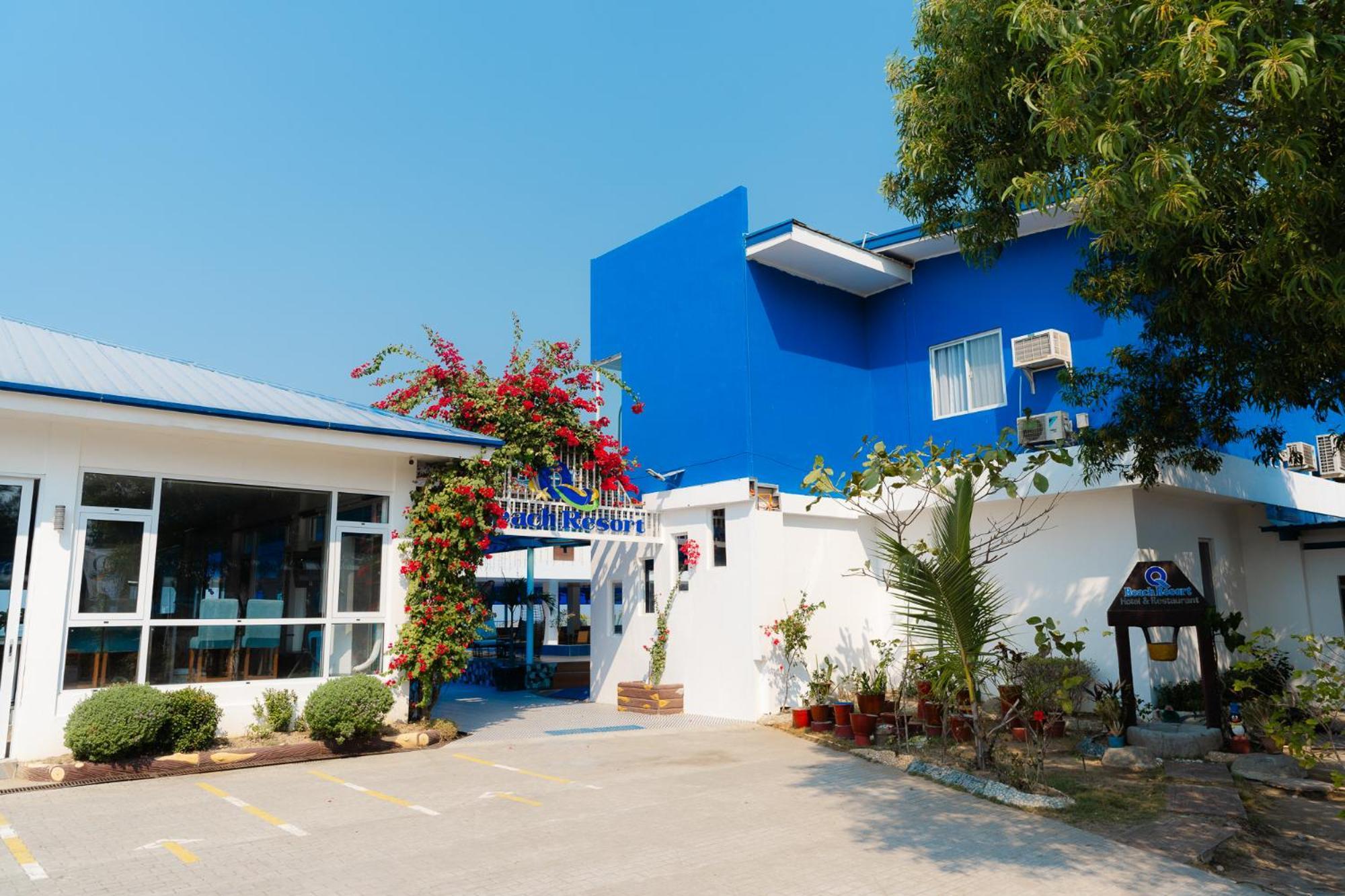 Q Beach Resort Cabangan Ngoại thất bức ảnh