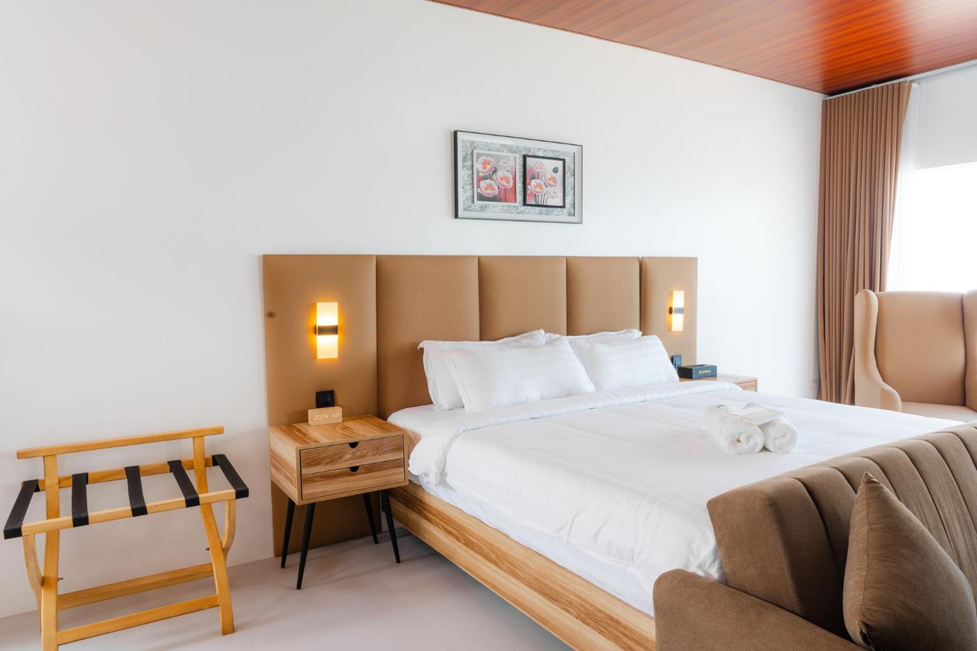 Q Beach Resort Cabangan Ngoại thất bức ảnh