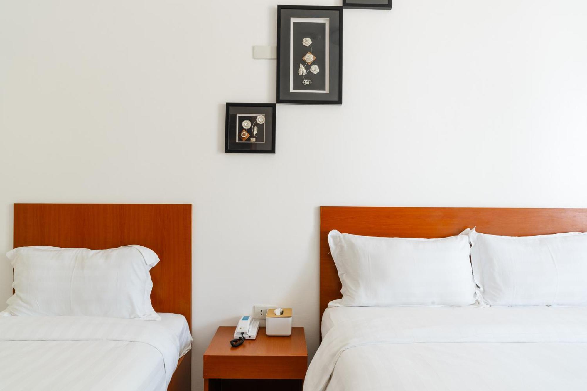 Q Beach Resort Cabangan Ngoại thất bức ảnh